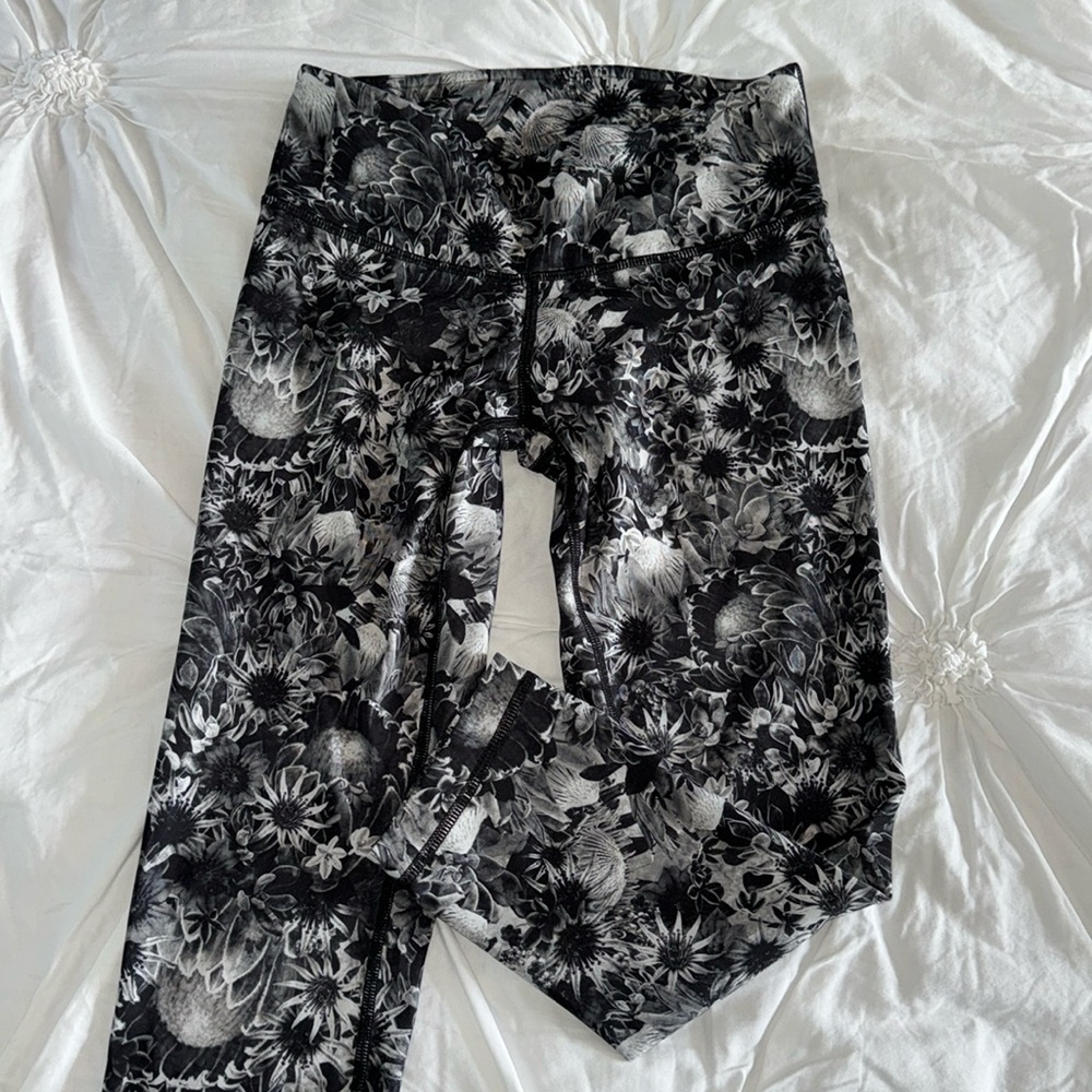 Cropped Lululemon Leggings